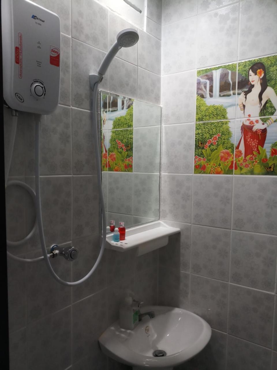 Kata S. T. House Hotel ภายนอก รูปภาพ