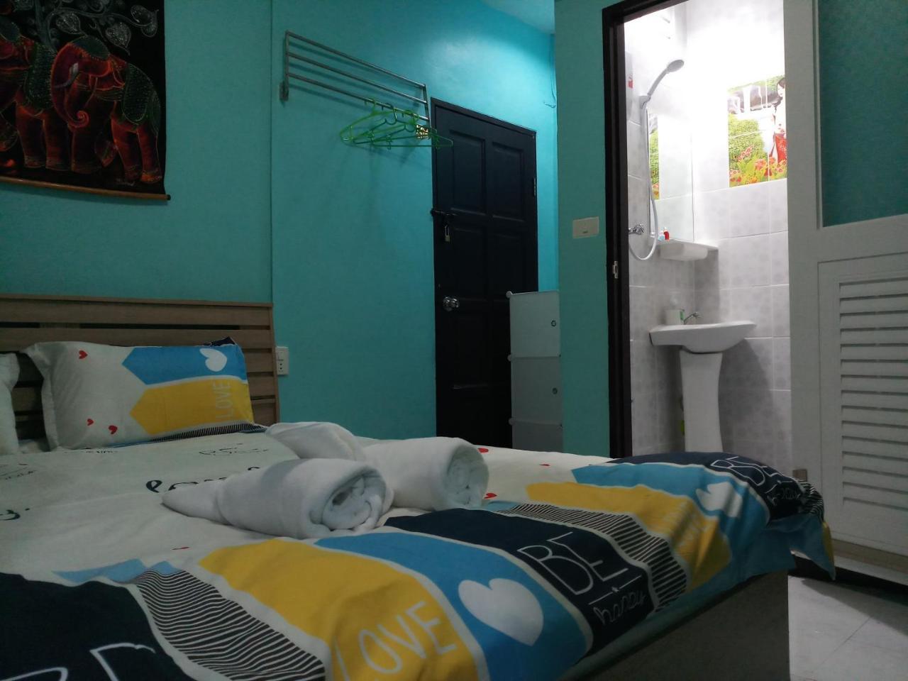 Kata S. T. House Hotel ภายนอก รูปภาพ
