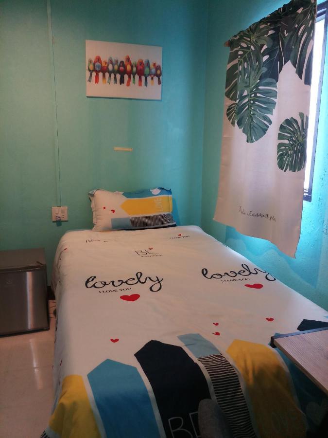 Kata S. T. House Hotel ภายนอก รูปภาพ